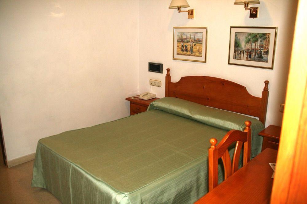 Hotel Puitavaca Ribera de Cardos Ngoại thất bức ảnh