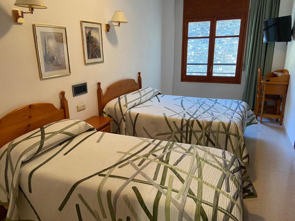 Hotel Puitavaca Ribera de Cardos Ngoại thất bức ảnh